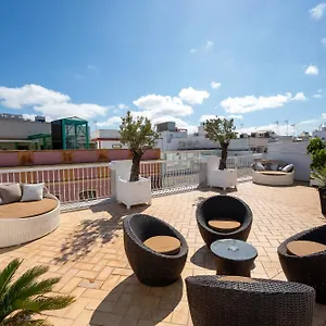 https://el-armador-casa-palacio.hotelsincadiz.net